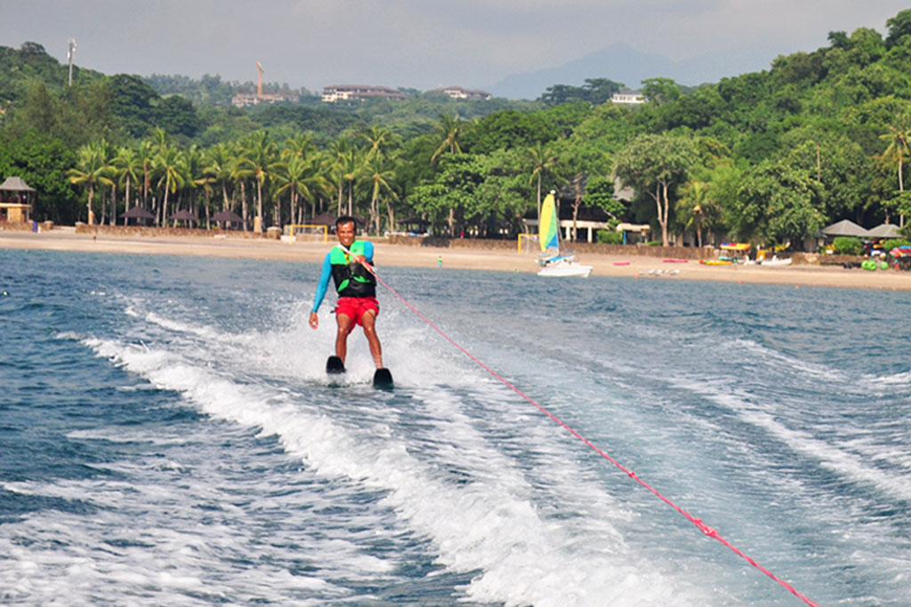 watersports_1024-x-683_water-ski